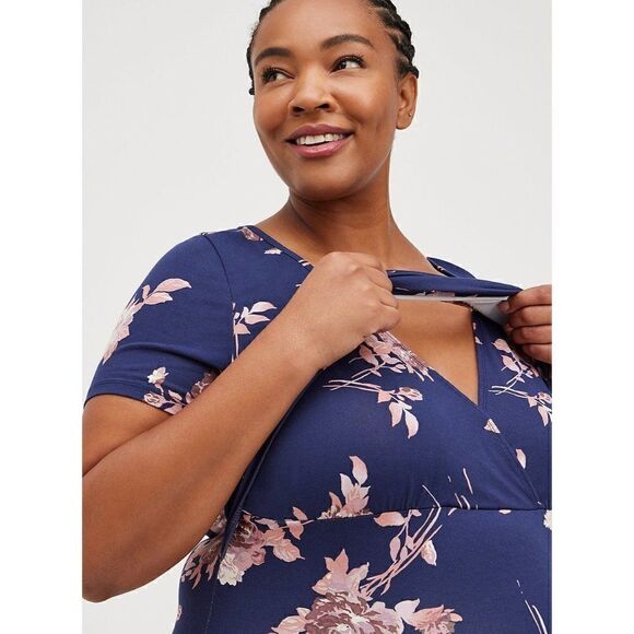 TORRID PREGNANCY MATERNITY NURSING TOP -SUPER SOFT NAVY PLUS SIZE 0X - Picture 3 of 5